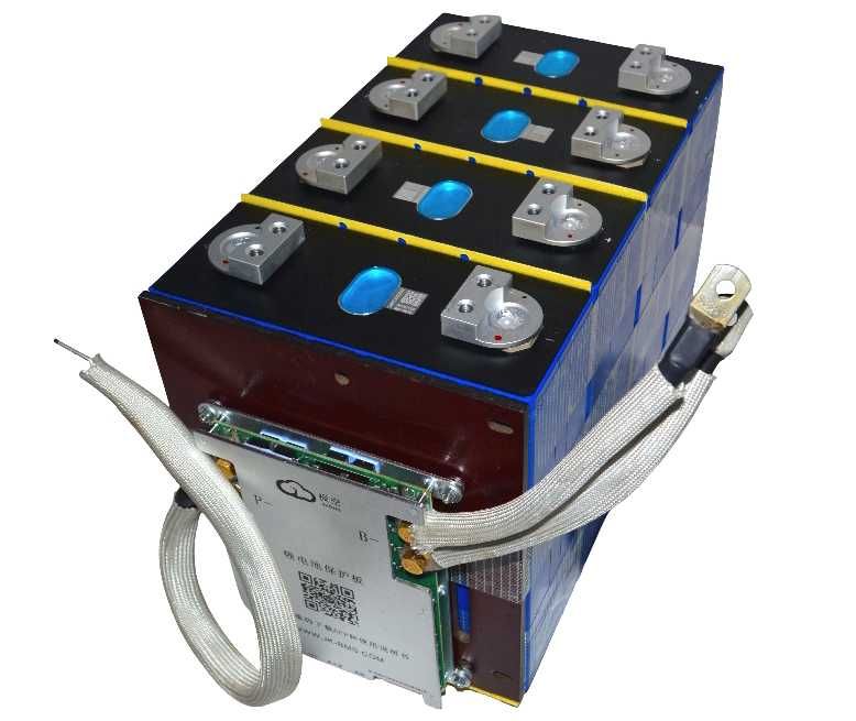 LiFePo4 акумулятор 12V/314Ah/4000Wh з підігрівом,Bluetooth та дисплеєм