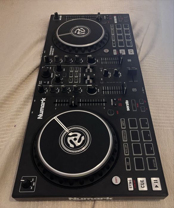 Numark Mixtrack Pro Fx Dj Controller