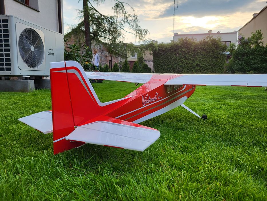 RC Valiant Electric nówka