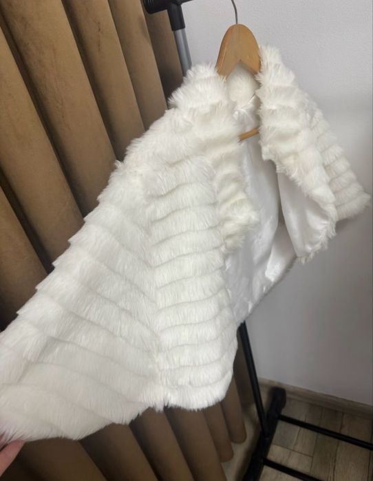 Шубка біла весільна