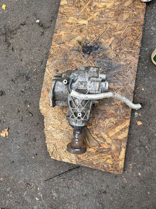 Роздатка редуктор ford escape mk3 13-19 cv617l486me