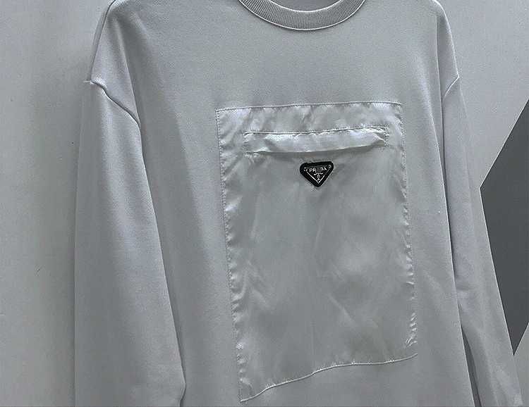 Брендовый свитшот Prada