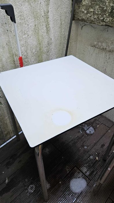 Conjunto Mesa + 4 Cadeiras Esplanada