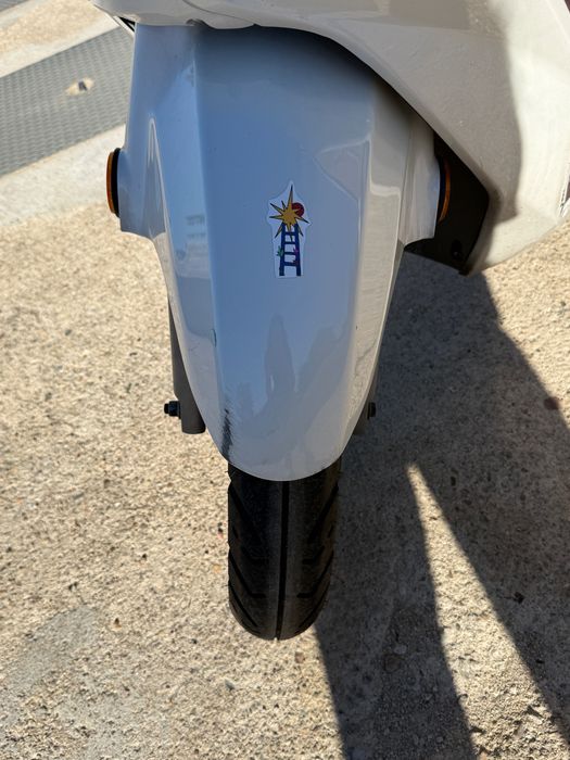 Scoter 50 Zahara, Kewaay