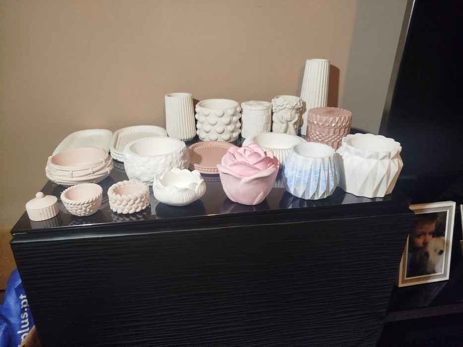 Peças de gesso prontas para velas