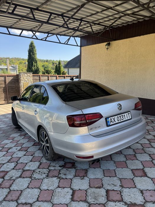 Volkswagen Jetta 2015 автомат рестайлинг
