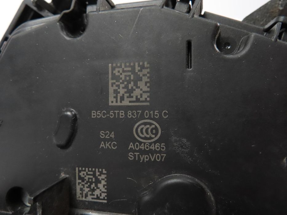 Fecho Da Porta Vw Golf Viii Hatchback Ref: 5Tb837015C