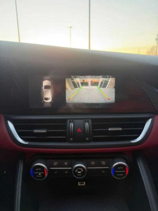 Alfa Romeo Giulia      2018