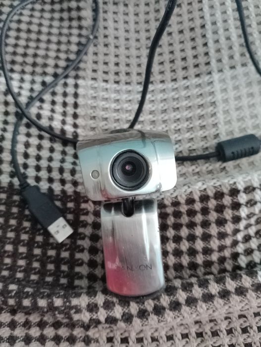 Веб-камери Canyon CNP-WCAM313G і Xpresscam 300