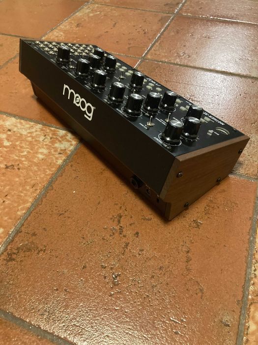 Moog Mother 32 sintetizador semi modular