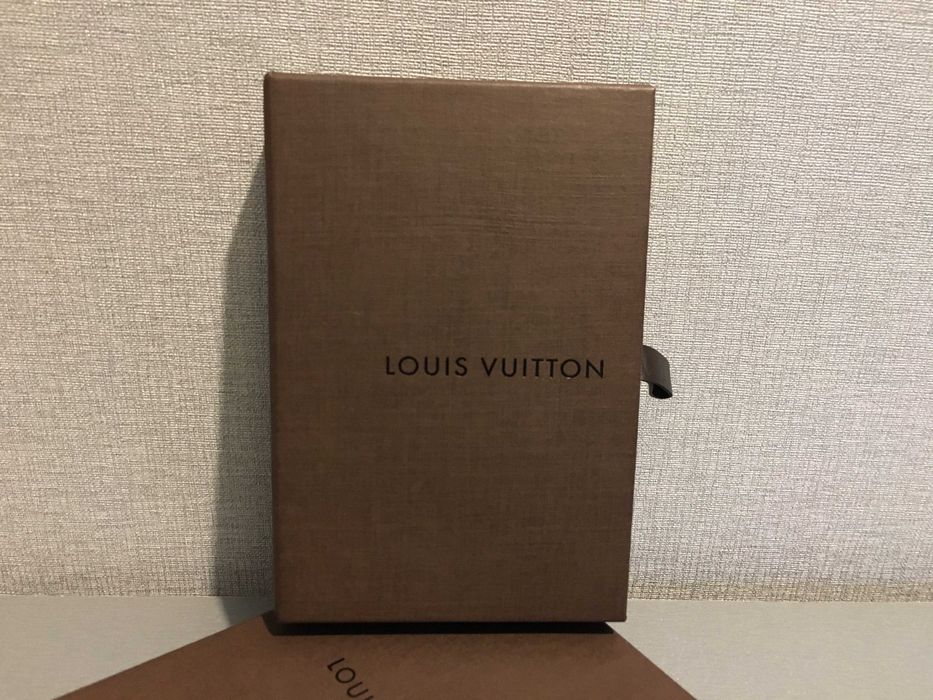 Подарункова коробка Louis Vuitton оригінал