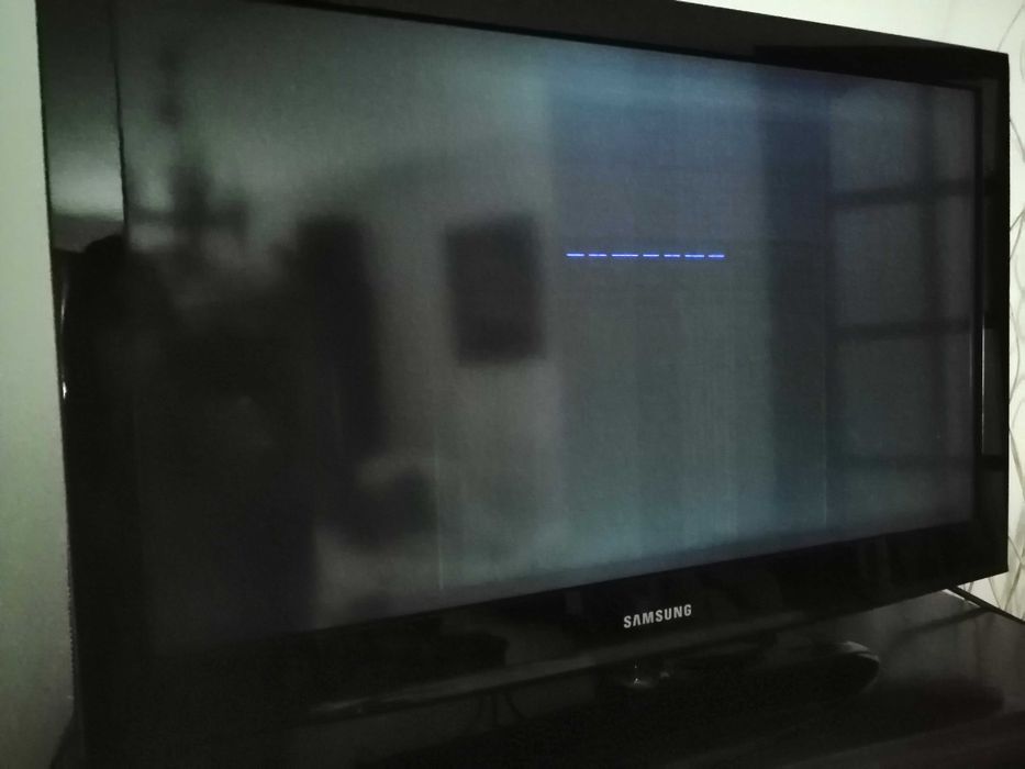 Tv LCD Samsung 81cm com comando