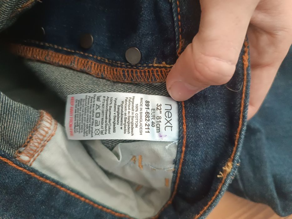 Нові джинсові шорти next