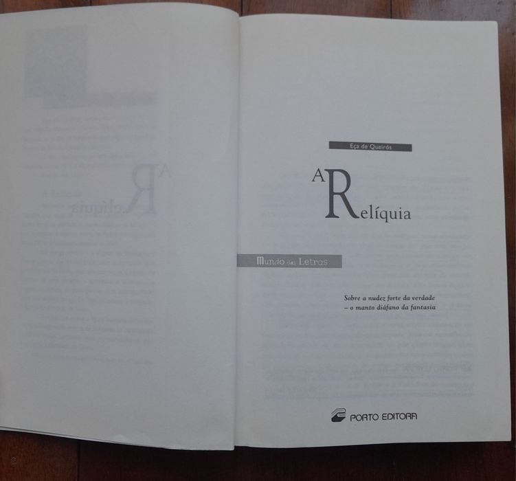 Livro "A relíquia", de Eça de Queiroz