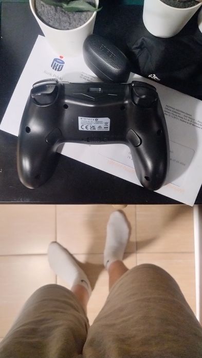 Pad gioteck do konsoli i pc