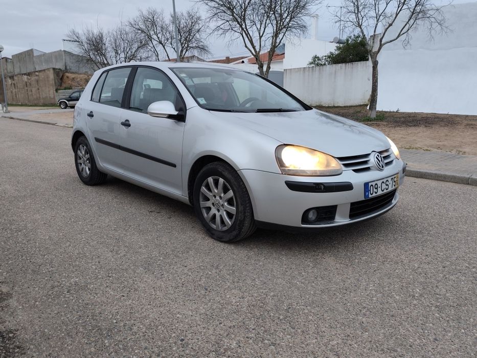 VW Golf V 2.0 TDI Topo de Gama • Teto Abrir • Bola de Reboque • 319 00
