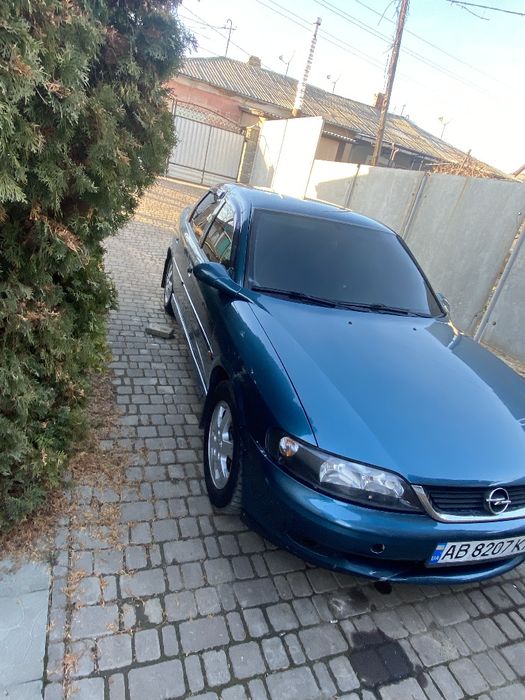 Продам Опель Вектра В