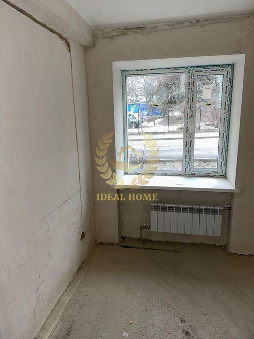 Продаж 3-к квартири з окремим входом, біля метро Сирець