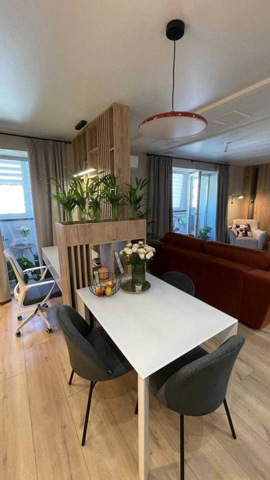 Продам велику 3к. квартиру з ремонтом, П. Дорошенка (Перемога-5)