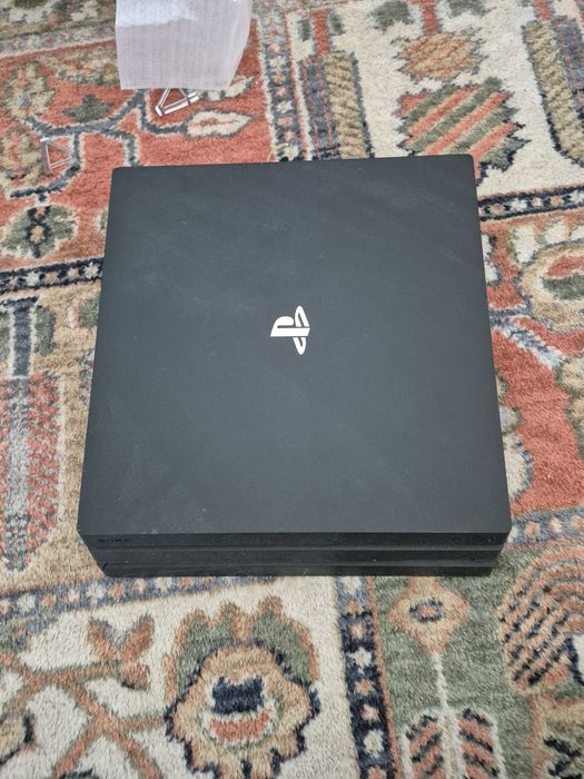 Playstation 4 pro 1 tb