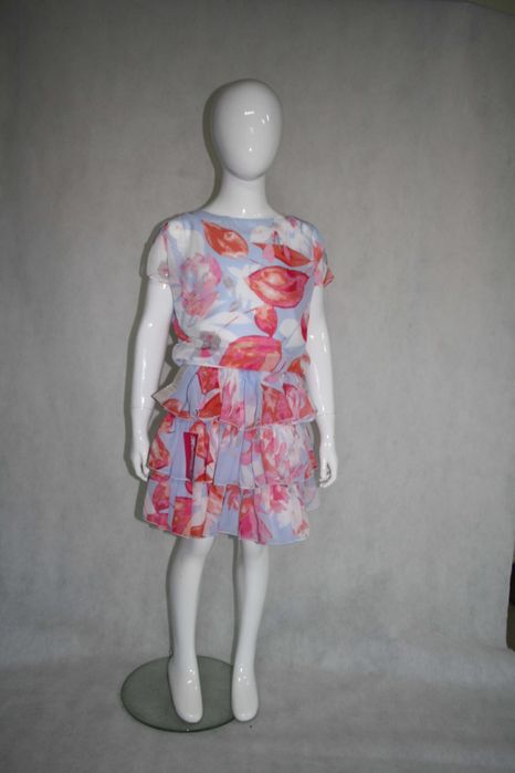 Całopostaciowy manekin dzieciecy