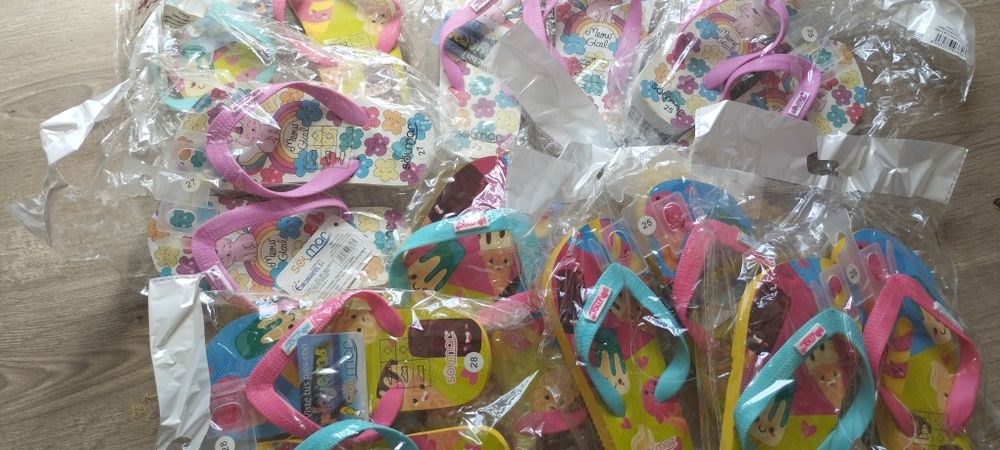 Chinelos de praia menina novos