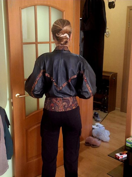 Куртка кожаная в стиле ретро