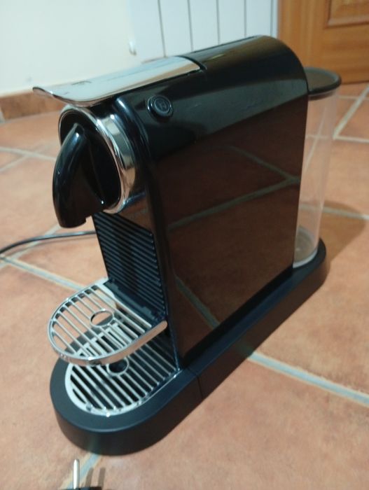 Máquina Nespresso Citiz