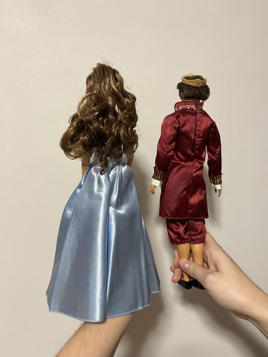 Barbie Princesa e a Aldeã - Julian, Anneliese, Erika e Dominic