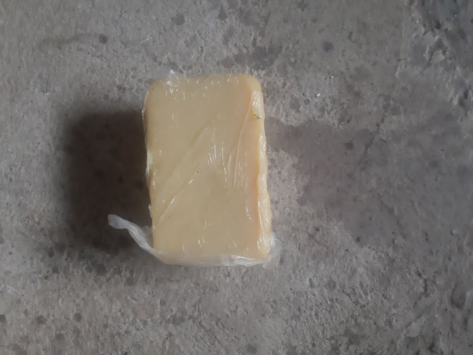 Продається гарматне  (пушечне) сало 700грам ціна  за штуку.