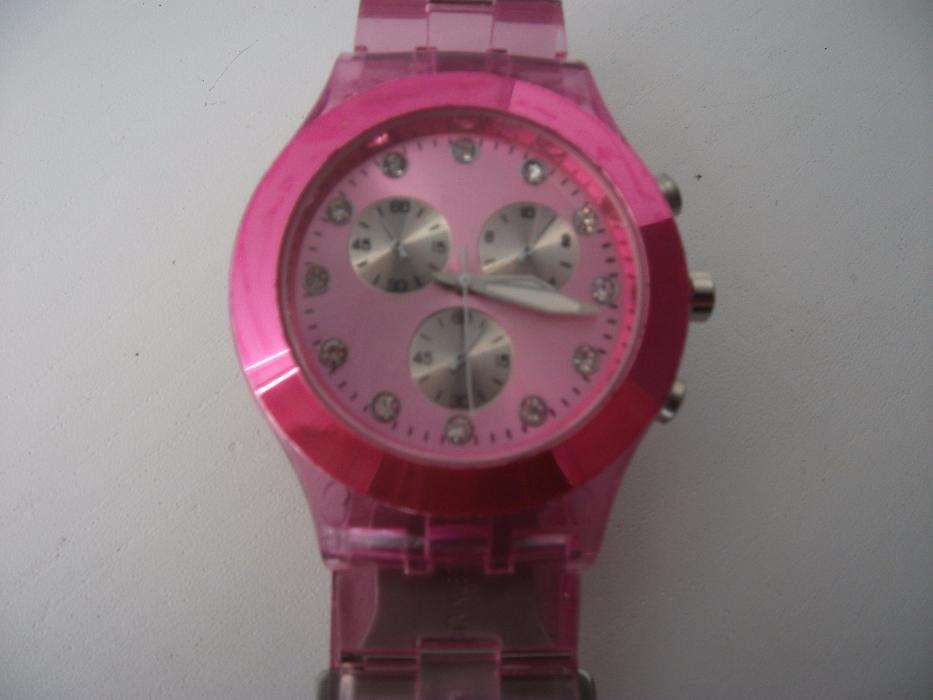 Relógio para Senhora muito bonito em rosa