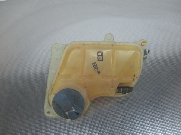 Vaso Expansao / Radiador VOLKSWAGEN Passat (3B3)