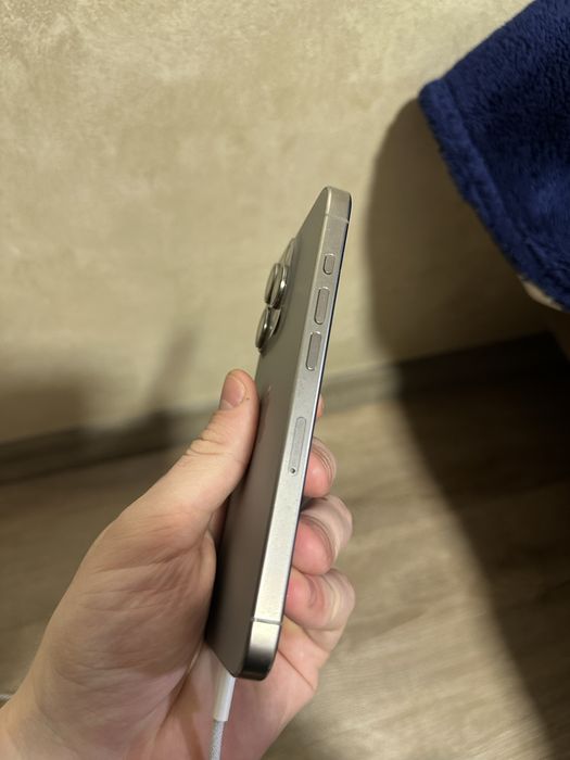 Iphone 15 pro 128 titan