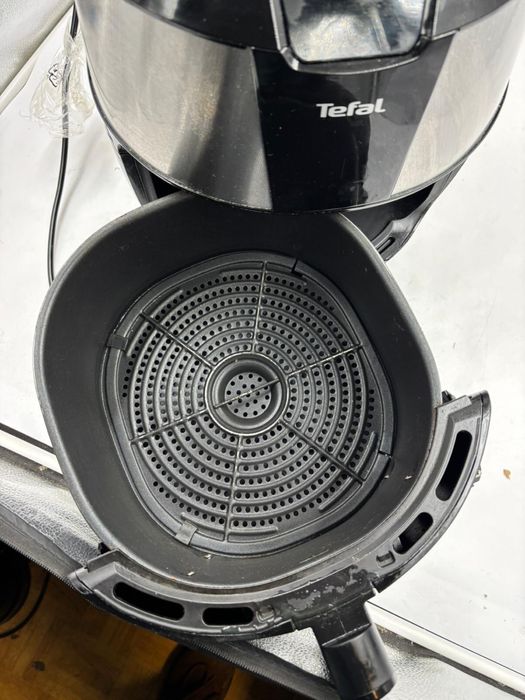 Tefal frytkownica beztłuszczowa EY701D
