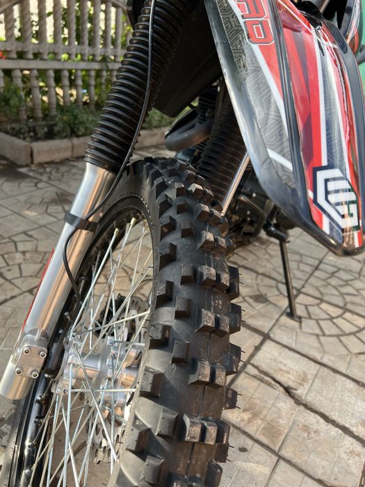 Продам Geon X-Road 250 практически новый