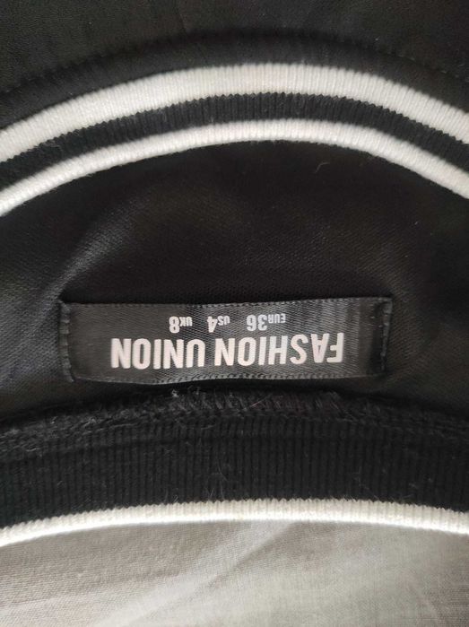 Bluzka damska Fashion Union czarno-biała rozmiar S 36