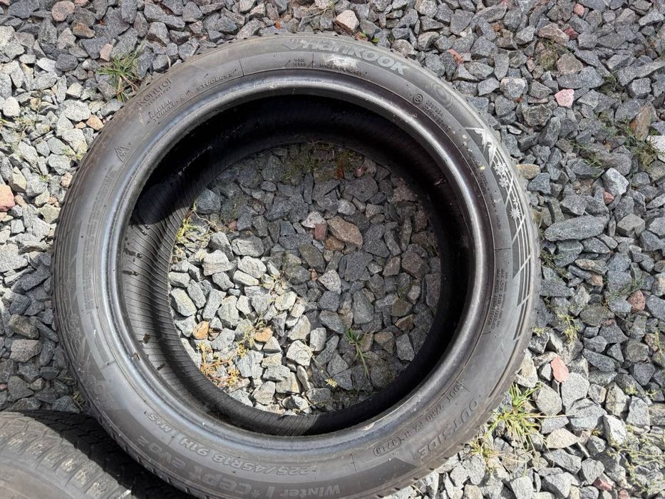 Hankook 225/45/R18. Зима. Комплект 8000 тыс грн.