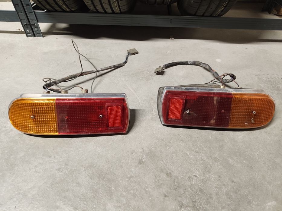Farolins traseiros Peugeot 204