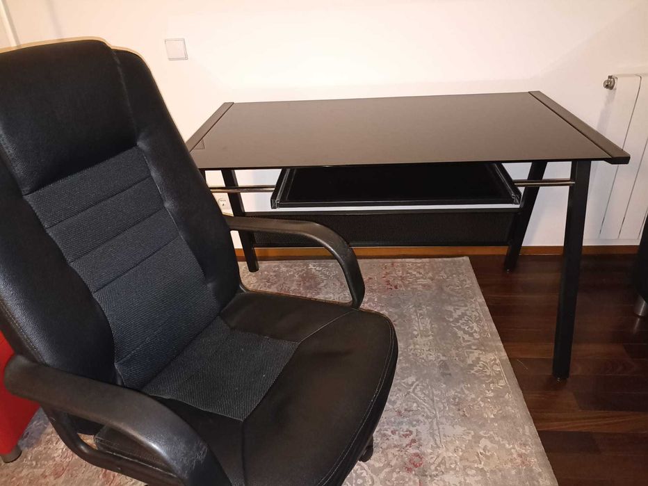 Office Desk + Chair64739427984129120