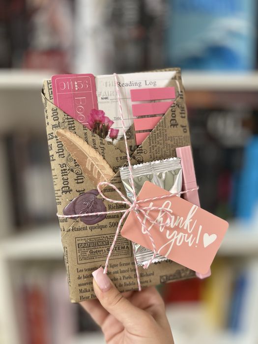 Таємний книжковий бокс | mystery book