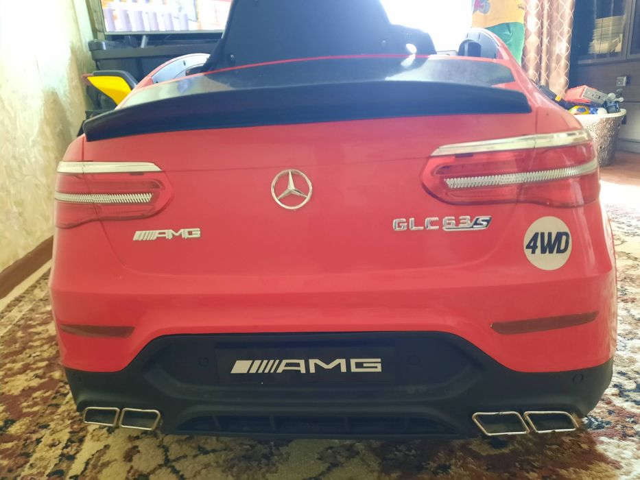 машина с дистанционным управлением для детей