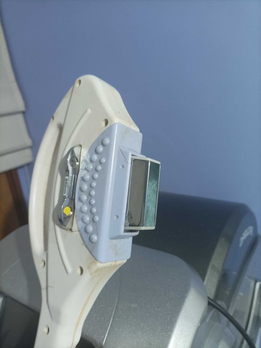 Máquina de depilação IPL + Máquina de Cavitação e Radiofrequência