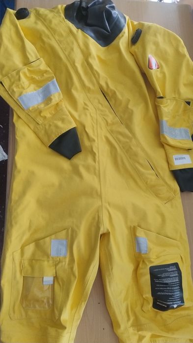 Kombinezon morski wypornościowy Helly Hansen Gore-tex i Nomex