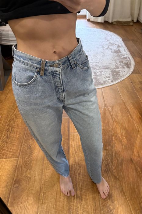 Вінтажні мом від Levi’s