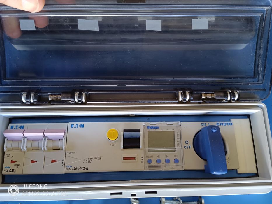 Quadro de Distribuição Elétrico Industrial 63A • 400V • Portátil • Mul