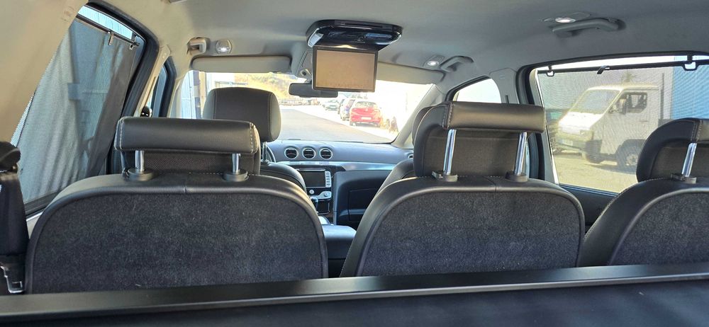 Ford S-MAX titanium 2010 — photo 4