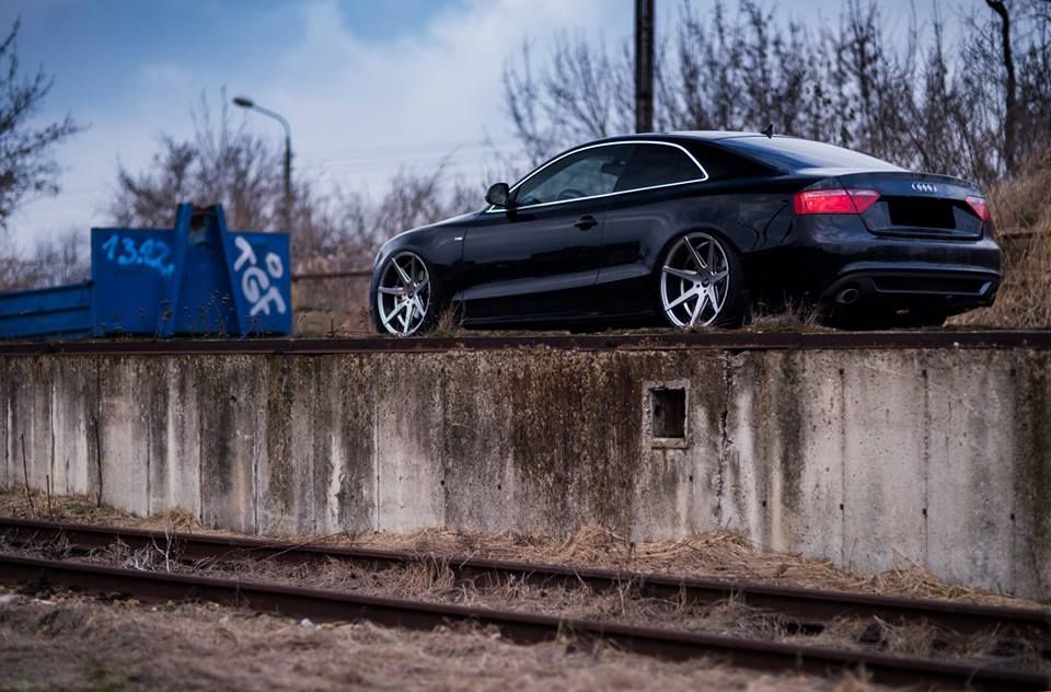 Felgi Aluminiowe JAPAN RACING Model JR20 Pełna Oferta.