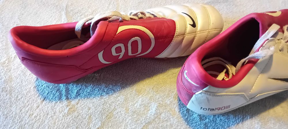 Chuteira Nike Total 90 III