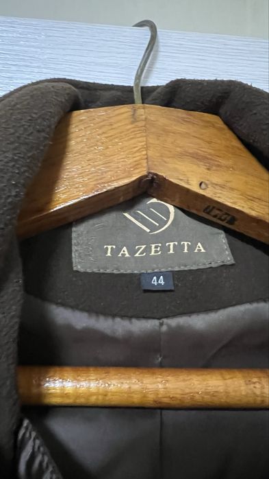 Осіннє коричневе пальто 44 розмір