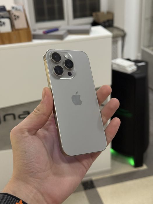 Як новий IPhone 16 Pro 512gb Natural Titanium